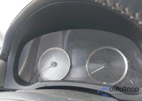 2019 Lexus Is 300 z USA, uszkodzony, nr VIN JTHBA1D21K5087709